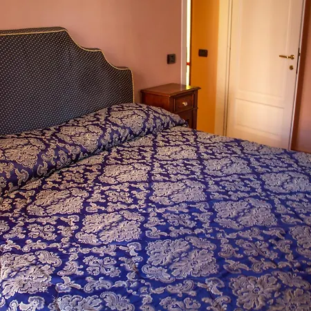 Bed & Breakfast Belvedere 3*